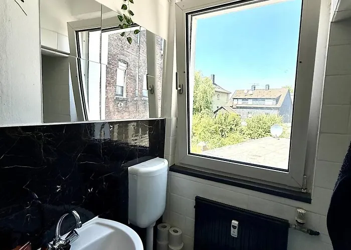 Bei Freunden Zuhause - Nur Schoener